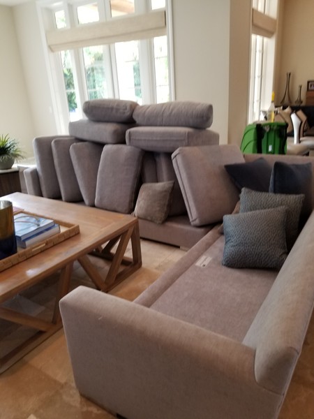 Upholstery Cleaning in Hollywood, FL (1)