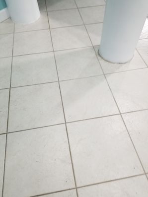 Before & After Tile & Grout Cleaning in Sunrise, FL (3)