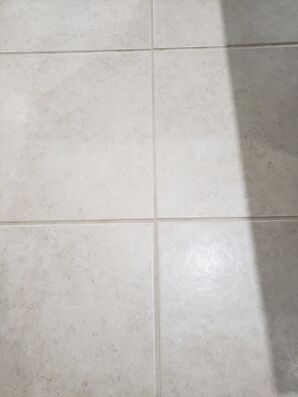 Before & After Tile & Grout Cleaning in Fort Lauderdale, FL (3)